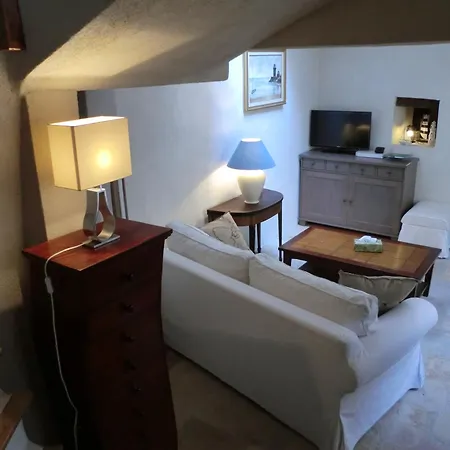Coeur Du Suquet Apartment *